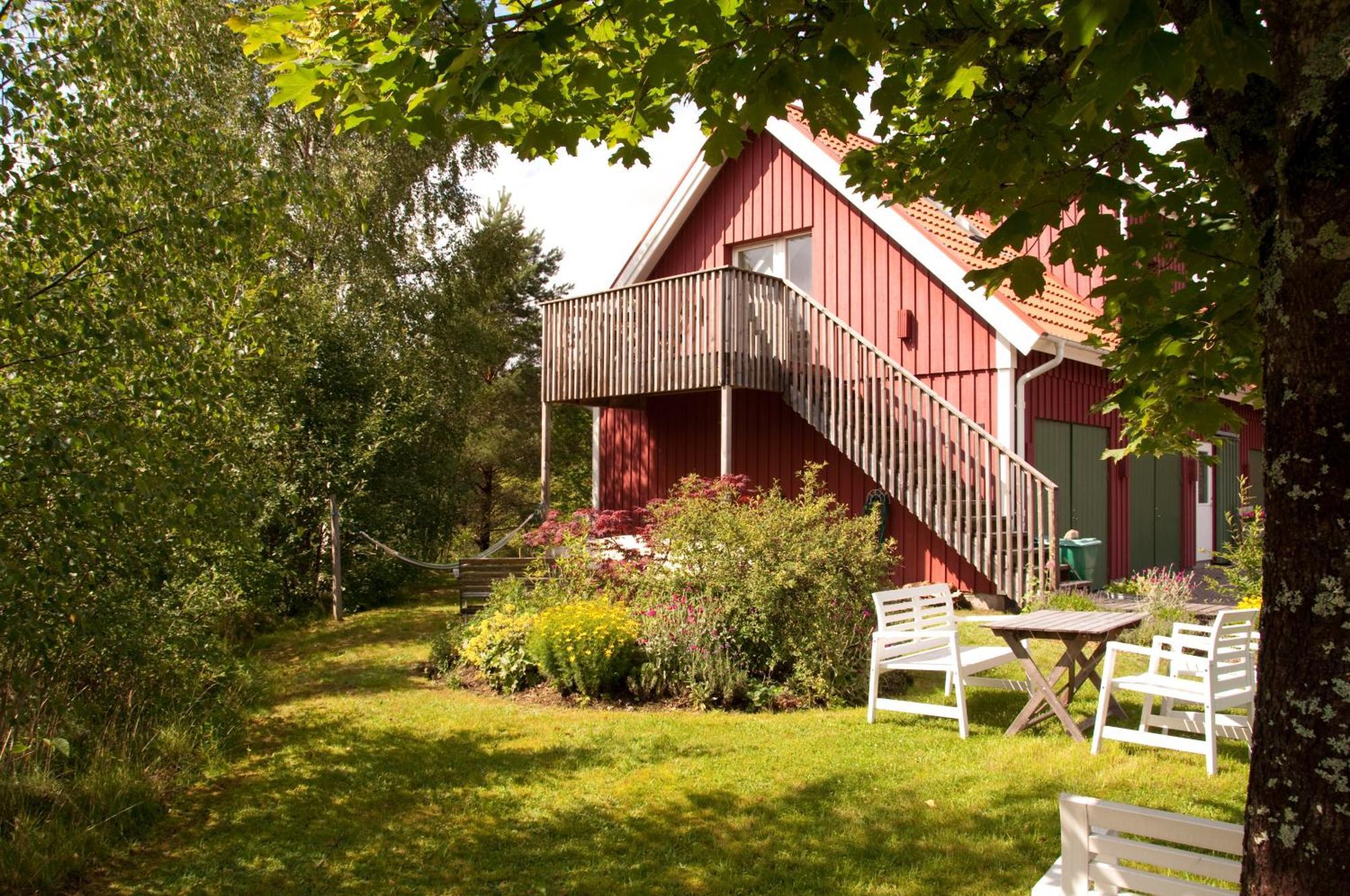 SimlångsdalenEscape To Paulssonpaleo住宿加早餐旅馆 外观 照片